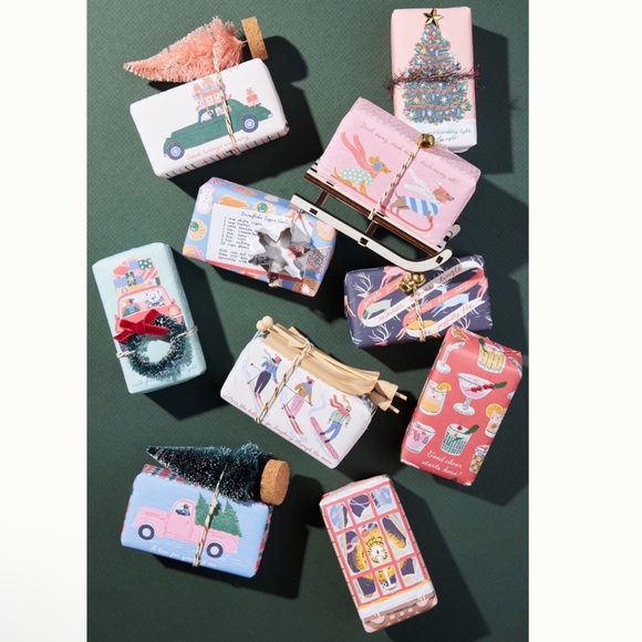 NIB Anthropologie Berry Wreath George & Viv Holiday Christmas Scented Hand Cream - Picture 2 of 12